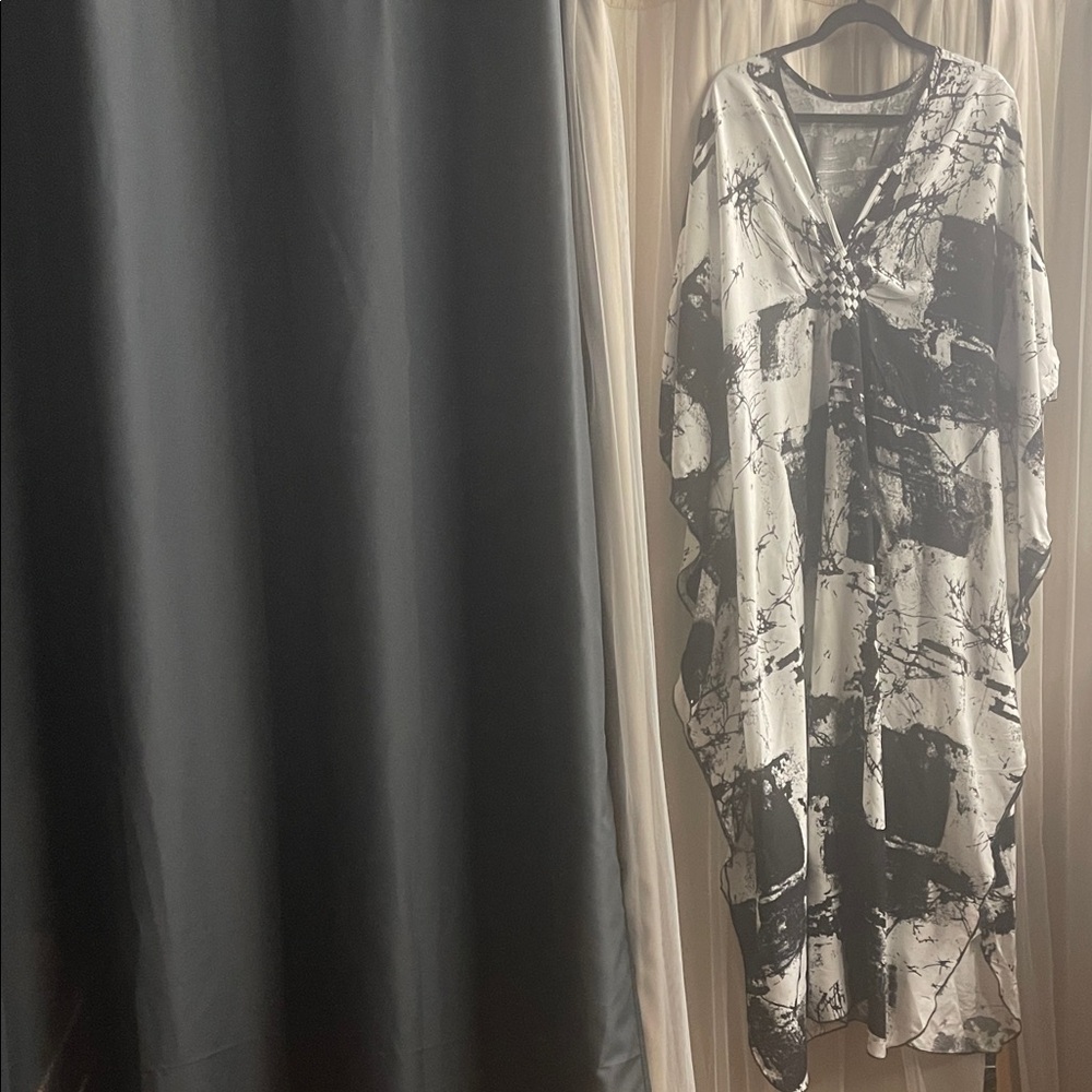 Black and White Abstract Kaftan